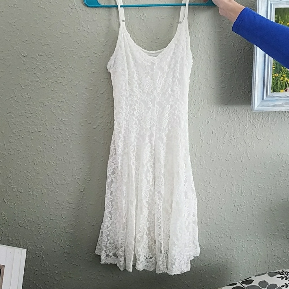 White lace dress